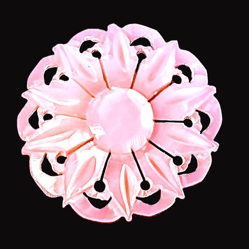 VTG Bethlehem Hand-Carved Mother-Of-Pearl 1.5" Lustrous Flower Brooch SIGNED EVC